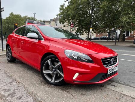 VOLVO V40 2.0 R-Design T2